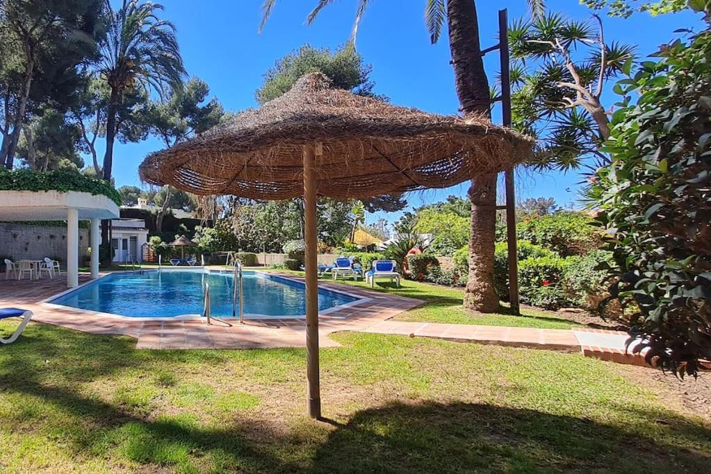 Luxe Studio Met Ruim Terras, Vlak Aan Zee! Sitio de Calahonda Ngoại thất bức ảnh